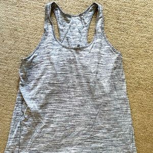 Lululemon Flowy Essential Workout Heather Grey Tank Pleated